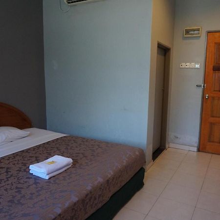 Amara Motel Langkawi Куа Екстериор снимка