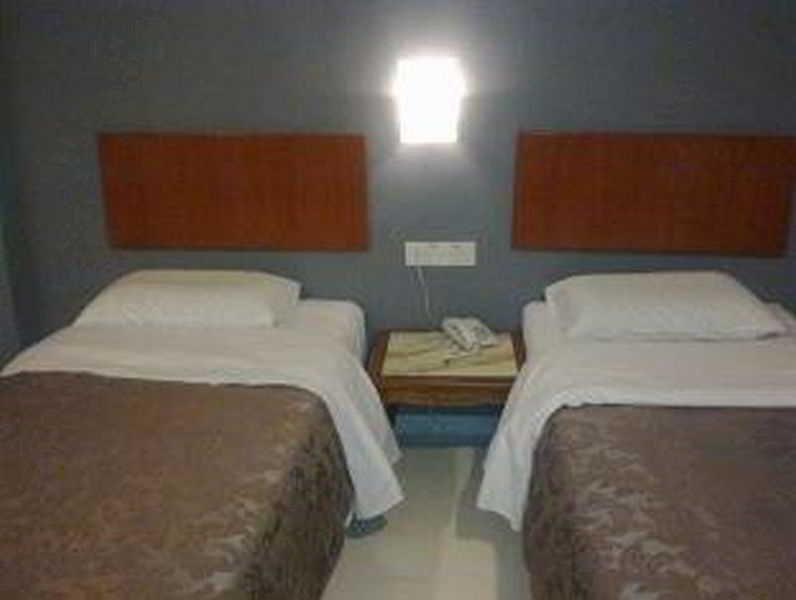 Amara Motel Langkawi Куа Екстериор снимка